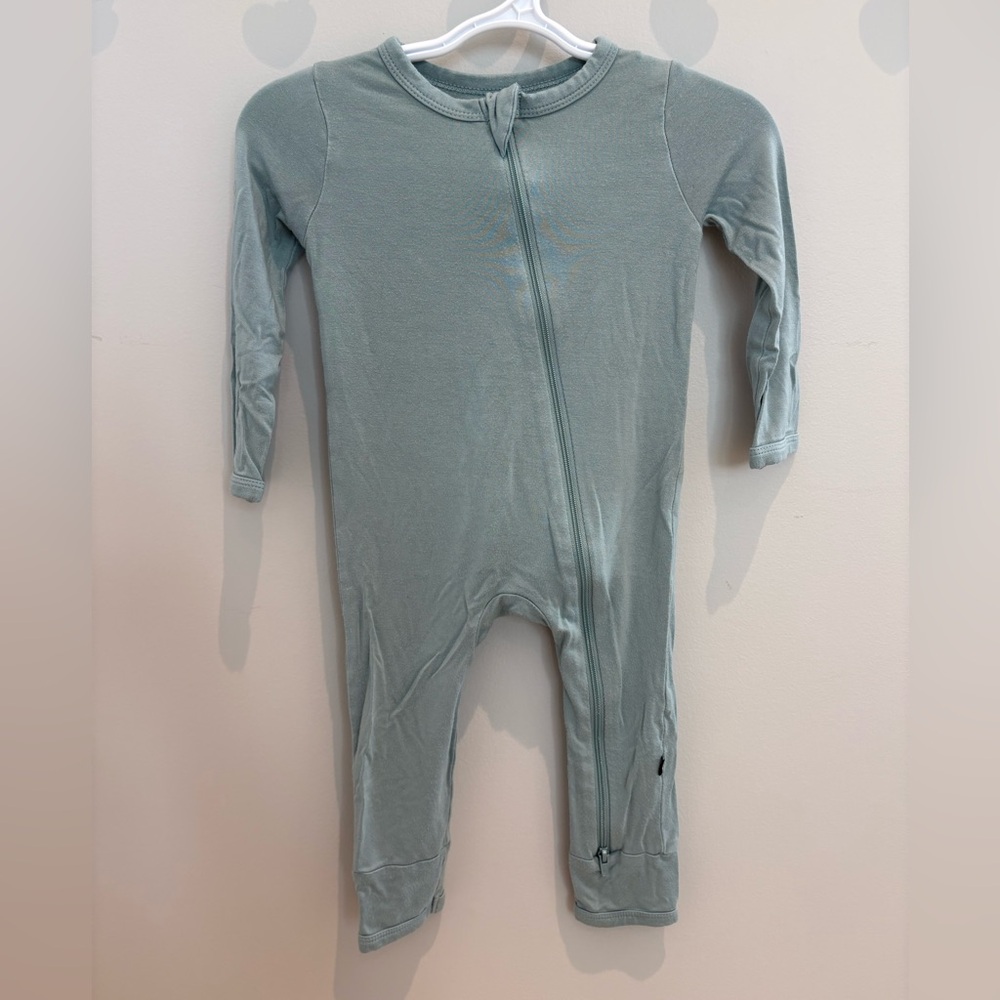 Kyte BABY Zippered Romper in Sage Green